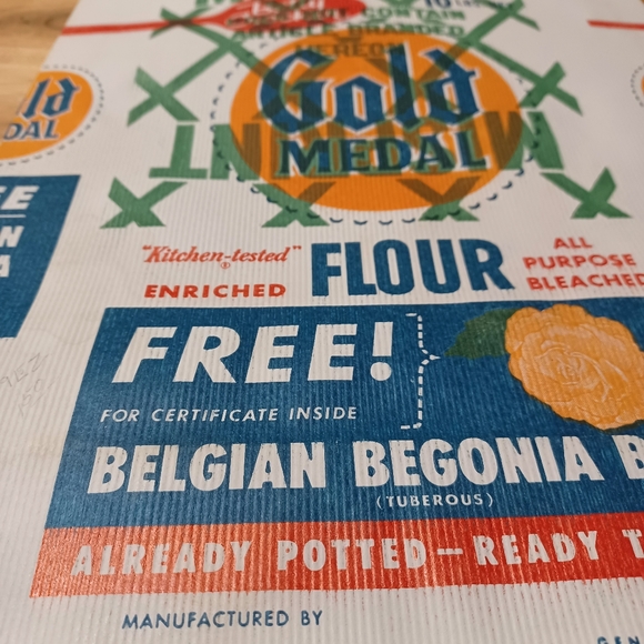 Vintage 1950s General Mills 10# flower bag Gold Medal - Picture 1 of 8